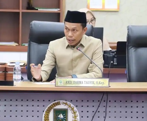 Anggota Komisi I DPRD Riau, Andi Darma Taufik.