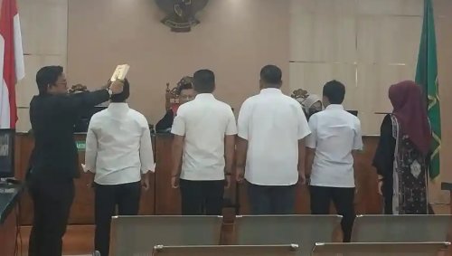 Istri kedua Bupati Kuansing nonaktif jadi saksi sidang suap jabatan di PN Pekanbaru.(foto: tribunpekanbaru.com)