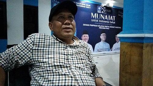 Ketua Tim Pengarah Muswil PAN Riau Makmur Kasim menjelaskan hingga saat ini pihaknya masih menunggu jadwal pelaksanaan Muswil dari DPP. (Foto: Tribun Pekanbaru)