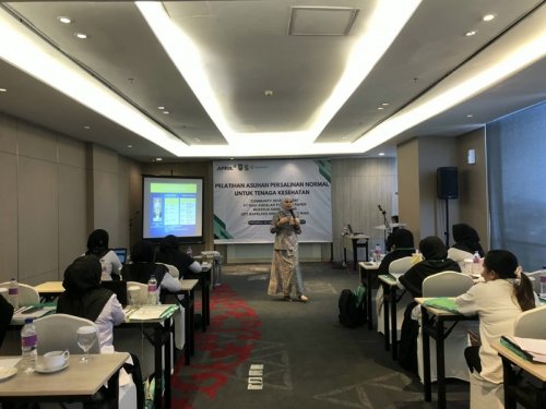 Pelatihan Asuhan Persalinan Normal (APN) bagi tenaga kesehatan di fasilitas pelayanan kesehatan tingkat pertama di Kabupaten Pelalawan.
