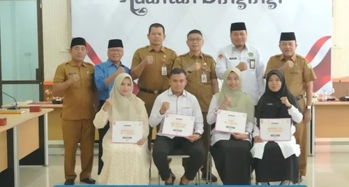 Pemkab Kuansing berikan bonus dan apresiasi kepada kafilah MTQ Kuansing. (Foto: Ultra Sandi)