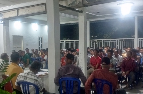 DLH Rohil rapat koordinasi dengan seluruh sopir angkutan sampah.(foto: afrizal/halloriau.com)