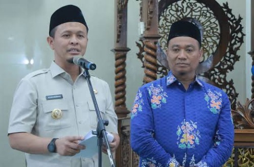 Walikota Pekanbaru, Agung Nugroho dan Wakil Walikota Pekanbaru, Markarius Anwar.(foto: int)