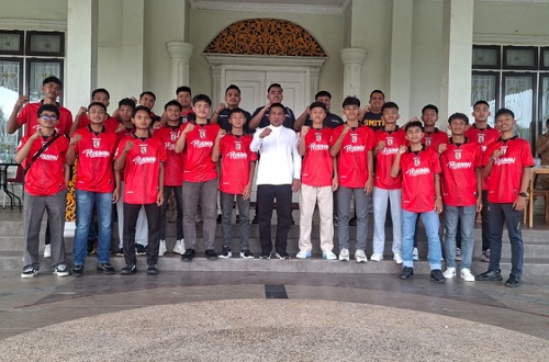 Tim Futsal Pelalawan ikuti Kejurda Riau di Pekanbaru.(foto: andi/halloriau.com)