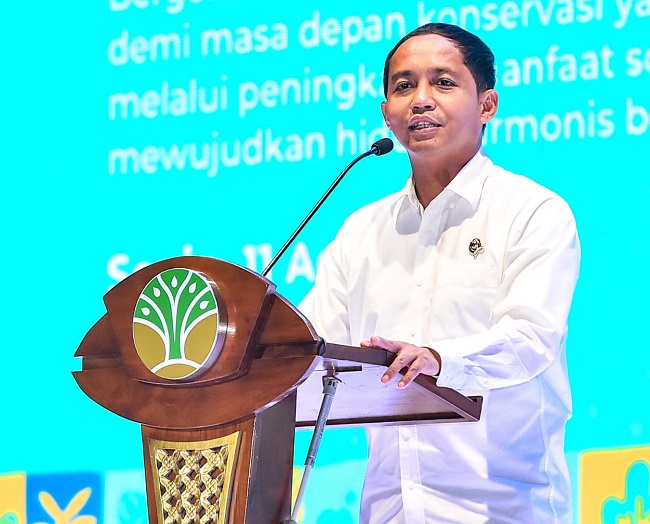 Menteri Kehutanan Raja Juli Antoni.