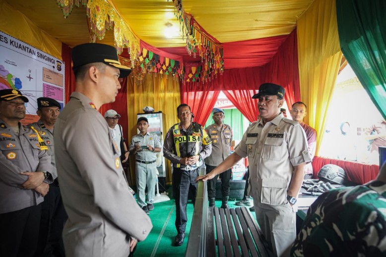 Bupati Kuansing, Suhardiman Amby meninjau Poskotis Lebaran Idulfitri 1447 H (foto/ultra)