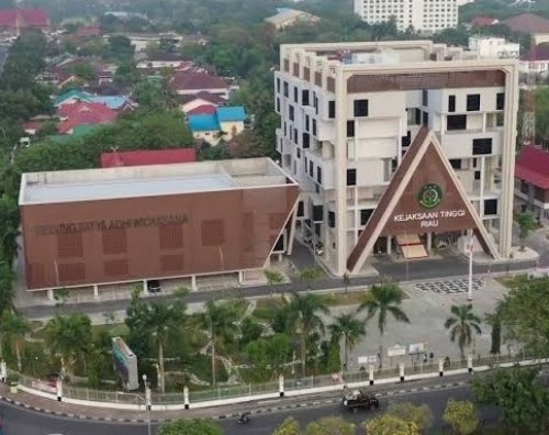 Gedung Kejaksaan Tinggi (Kejati) Riau.