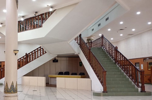 Loby Gedung DPRD Riau kosong.(foto: int)