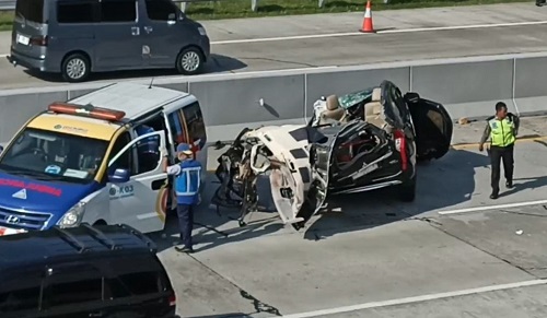 Kecelakaan di jalan tol melibatkan mobil SUV ladder frame.(ilustrasi/int)
