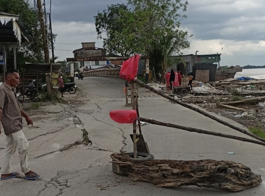 Kondisi Jalan Gerilya Parit 7 Tembilahan Hulu (foto/Ayendra)