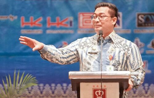 Sekretaris Daerah (Sekda) Provinsi Riau, Syahrial Abdi. (Foto: Media Center Riau)