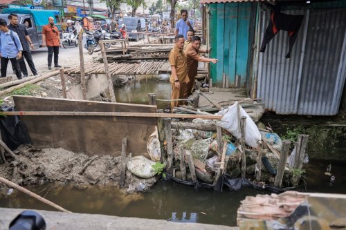 Walikota Pekanbaru dorong percepatan pembangunan drainase untuk atasi banjir di Jalan Arifin Ahmad (foto/ist)