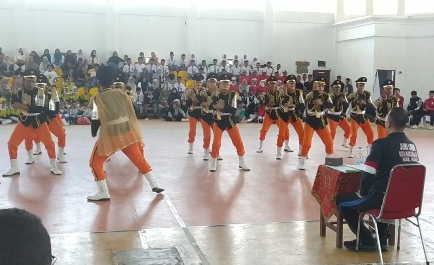 LKBB duta Pancasila Rohil 2025 membawa semangat nasionalisme bergema di GOR Batu Enam (foto/afrizal)