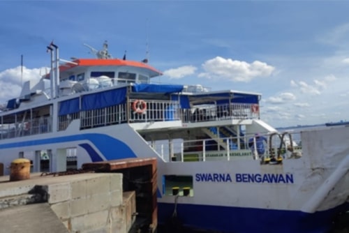 Kapal Roll On-Roll-Off (RORO) Air Putih-Sungai Selari, Bengkalis, Riau. (Foto: Media Center Riau)