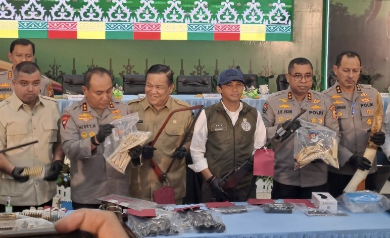 Menteri Kehutanan, Raja Juli Antoni tegaskan perang terhadap mafia gading gajah (foto/Riki)