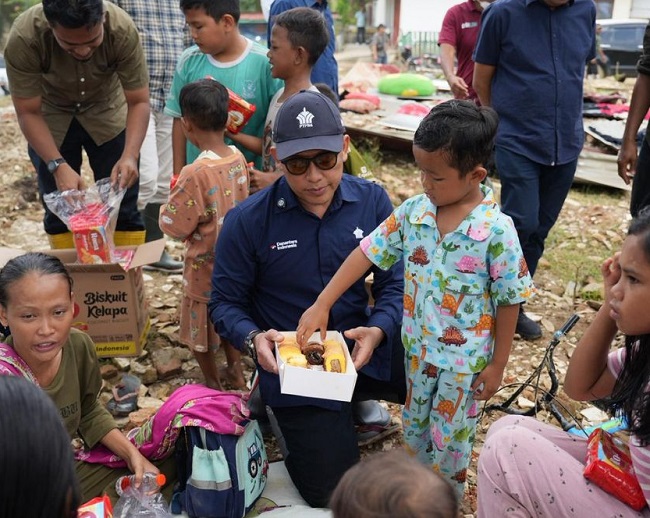Bupati Aceh Tamiang Apresiasi PTPN IV PalmCo sebagai Perusahaan Pertama yang Bantu Korban Banjir.