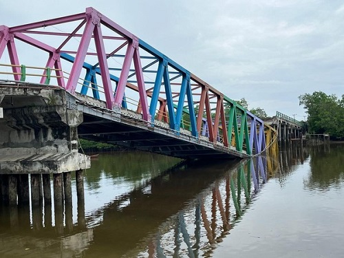 Jembatan roboh di Meranti segera dibangun.(foto: int)
