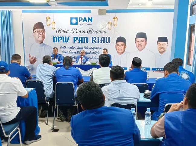 Rapat di jajaran pengurus DPW PAN Riau. Foto Ist