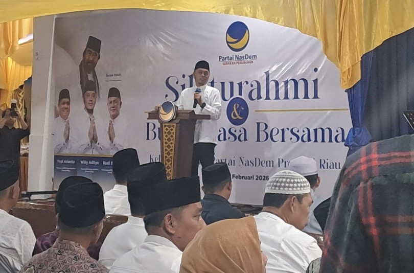 Ketua DPW Willy Aditya dalam acara Silaturahmi Ramadan NasDem Riau di Pekanbaru (foto/riki)