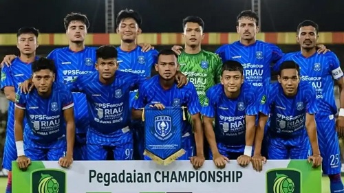 Toninho bersama skuad PSPS Pekanbaru.(foto: tribunpekanbaru.com)