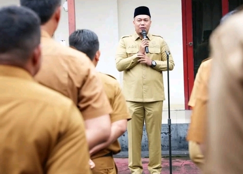Bupati Indragiri Hulu (Inhu), Ade Agus Hartanto. (Foto: Andri Subakti)