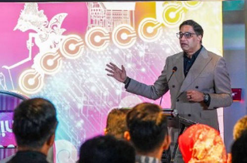 President Director & CEO Indosat, Vikram Sinha.(foto: istimewa)