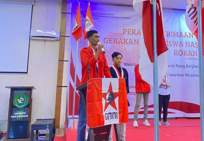Ketua GMNI Rohul, Khoirul Abdi menduga ada mafia BBM (foto/ist)