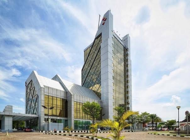 Gedung Bank Riau Kepri (BRK) Syariah.