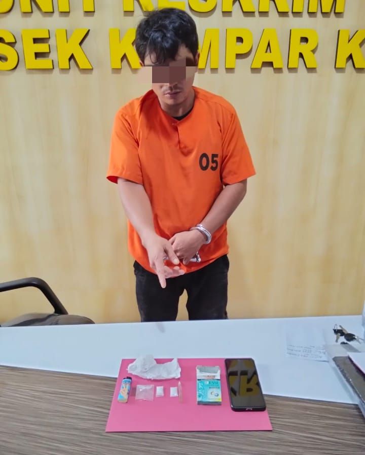 Polsek Kampar Kiri tangkap pengedar sabu di Jalan Soebrantas Raya (foto/rri)