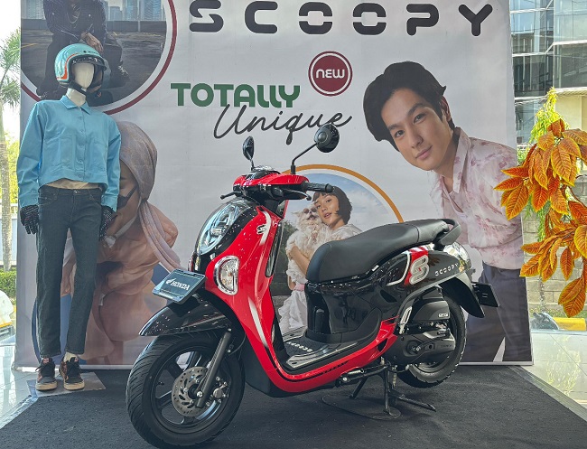Honda Scoopy.