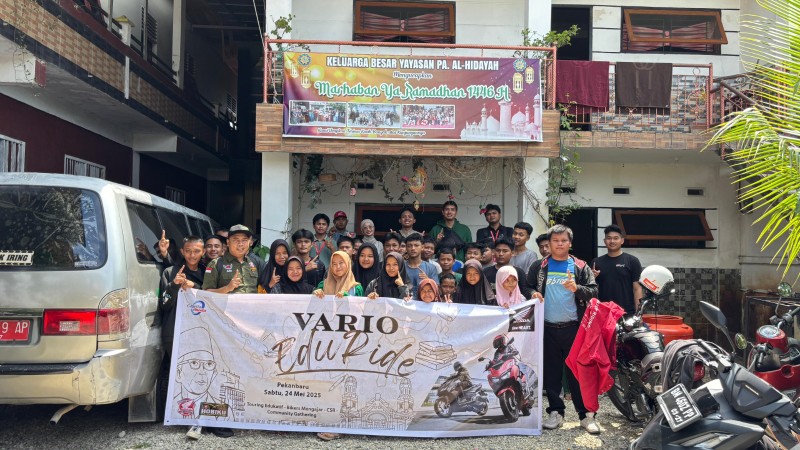 CDN mengadakan Vario Eduride 2025 bersama komunitas Honda Vario 160 di Pekanbaru (foto/ist)
