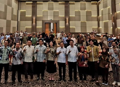 Asosiasi Pengusaha Hutan Indonesia (APHI) Riau bersama Fairatmos gelar Diskusi Perdagangan Karbon bertajuk Permenhut Nomor 6 Tahun 2026: Mempercepat Pengembangan Proyek dan Perdagangan Karbon di Areal Kerja Perizinan PBPH, Rabu (15/7/2026).