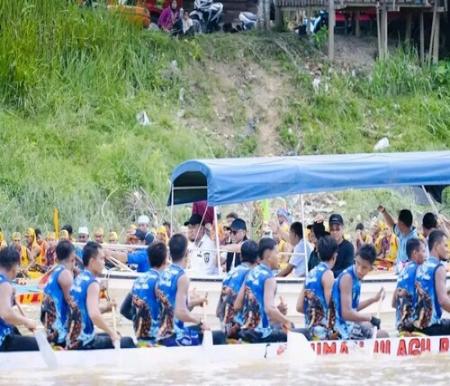 Sebanyak 47 sampan berlaga di Pacu Sampan Tradisional Zona II Inhu. (Foto: Andri Subakti)