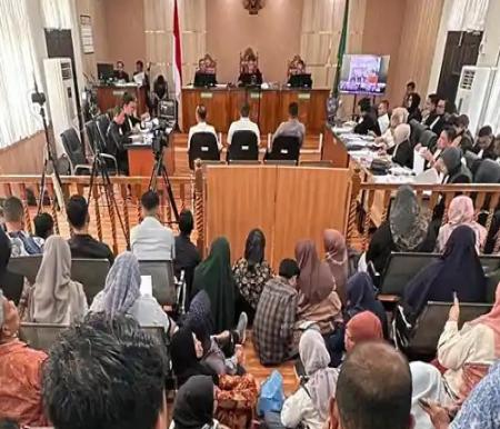 Sidang lanjutan kasus dugaan japrem Gubernur Riau nonaktif Abdul Wahid di PN Pekanbaru.(foto: tribunpekanbaru.com)