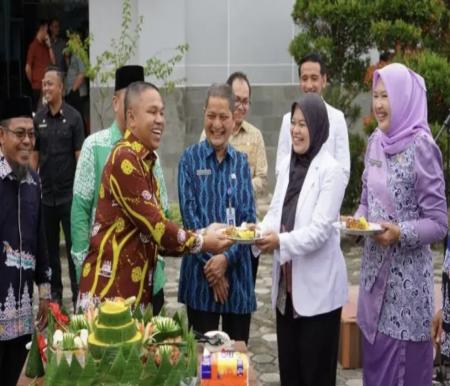 Gubernur Riau, Abdul Wahid peringati Hari Kesehatan Jiwa di RSJ Tampan (foto/klikmx)