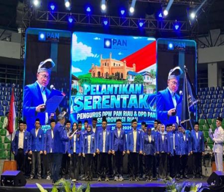 Kegiatan pelantikan serentak pengurus PAN Se-Riau.(foto: Fitri/halloriau.com)