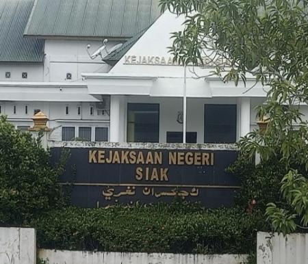 Kantor Kejari Siak.