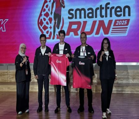 XLSMART melalui brand SMARTFREN menyelenggarakan “SMARTFREN RUN 2025“ dengan total hadiah Rp 200 juta dan hadiah tambahan Rp100 juta untuk pemenang spesial (foto/ist) 