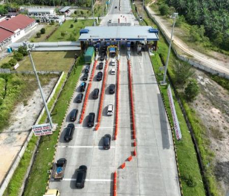 Tol Trans Sumatera naik hampir 18 persen saat libur Waisak (foto/rivo)
