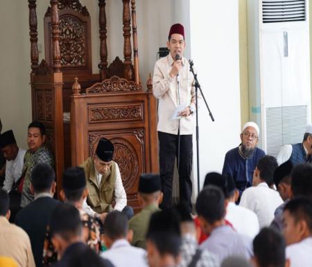 Kadisdik Riau, Erisman Yahya resmi meluncurkan program Pembinaan Pelajar Riau dengan metode Spritual Quotient Training (foto/Yuni)