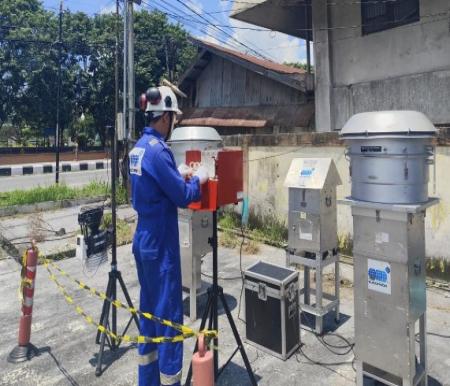 Kilang Pertamina Dumai lakukan pemantauan kualitas udara ambien, kebauan, serta pengambilan sampel air limbah (foto/bambang)