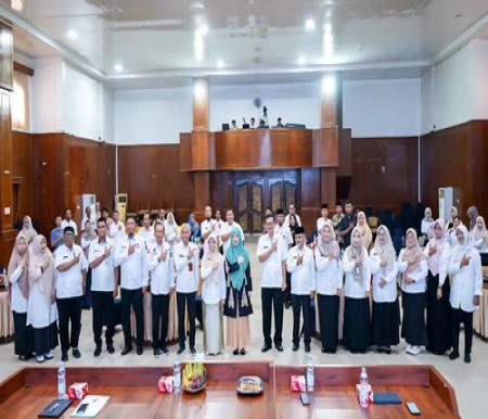 Sekda Dumai, Indra Gunawan hadiri kegiatan Advokasi Keamanan Pangan Lintas Sektoral dan Forum Konsultasi Publik 2025 (foto/bambang)