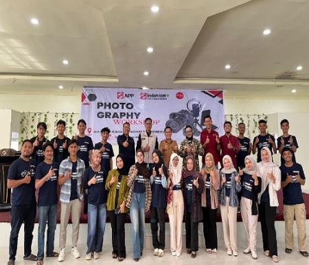 Kegiatan photography workshop PT IKPP di Tualang, Siak.(foto: istimewa)
