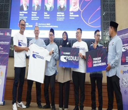 XLSMART melatih 100 penyandang disabilitas menjadi wirausaha digital di Bandung, Jawa Barat. (Foto: Istimewa)