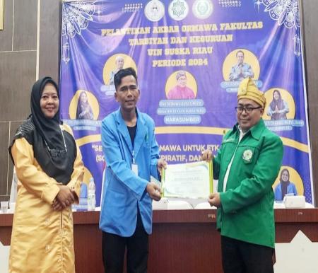 Eko Wibowo (kanan) ajak alumni perkuat soliditas jelang pemilihan Ketua IKA FTK UIN Suska Riau (foto/ist)