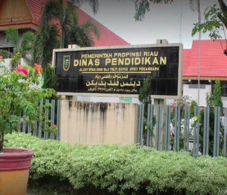 Guru dan ASN di Disdik Riau heboh gajinya terlambat satu bulan.(ilustrasi/int)