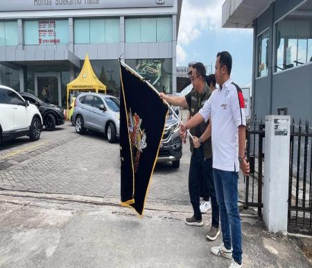 Honda KJU Group lepas CRV Club Indonesia Chapter Riau ke Dumai (foto/Budy)