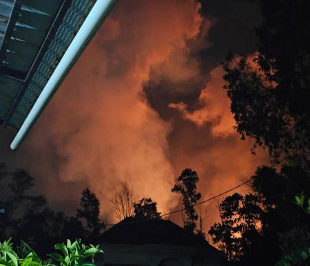 Suasana kebakaran kilang Pertamina di Dumai.