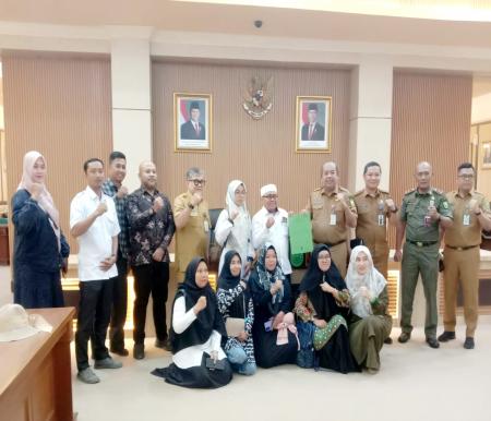 Perwakilan ASN PPPK Riau angkatan 2021, 2022, dan 2023 audiensi bersama sejumlah pejabat Pemprov (foto/ist)