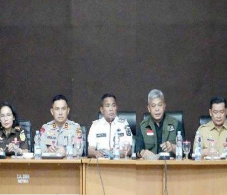 Satgas PKH menggelar rapat tertutup bersama unsur Forkopimda Kabupaten Pelalawan, Selasa (24/6/2025), guna membahas langkah-langkah konkret terkait penyelamatan kawasan TNTN yang selama ini mengalami perambahan masif.